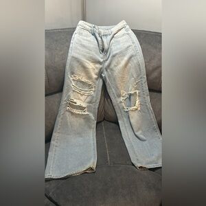 New - worn once 
SHEIN XSMALL LIGHT WASH WIDE LEGGED JEANS WITH RIPS